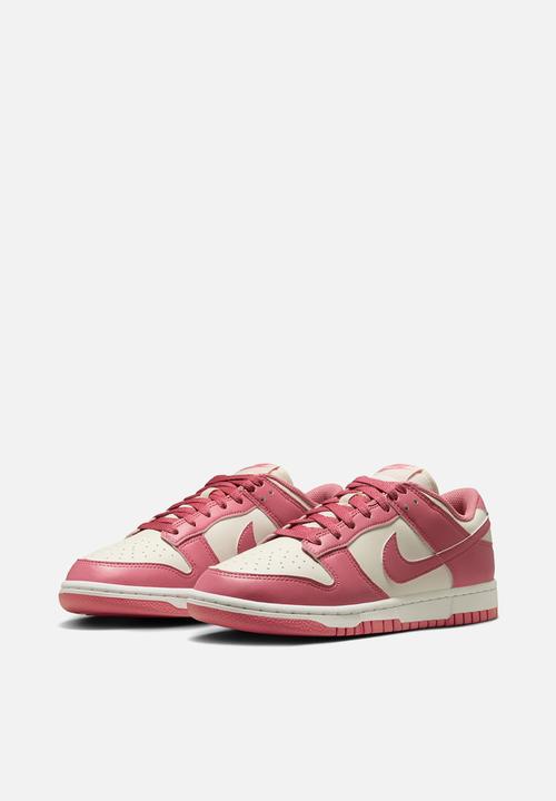 Nike Dunk Low Retro Sneaker